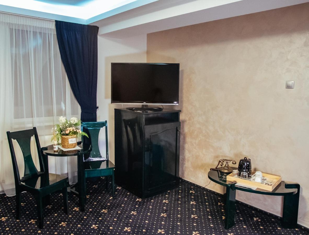 Hotel Restaurant Rustic Alexandria Bagian luar foto