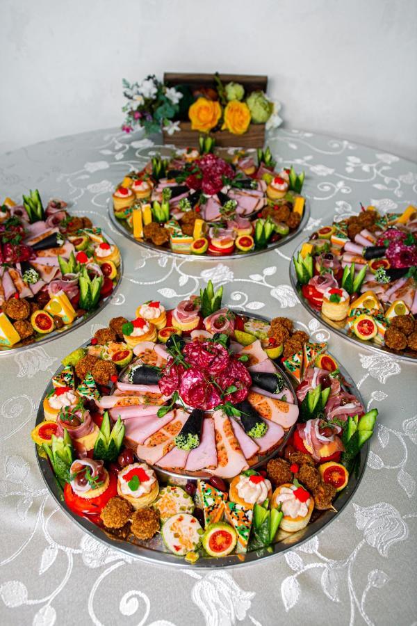 Hotel Restaurant Rustic Alexandria Bagian luar foto