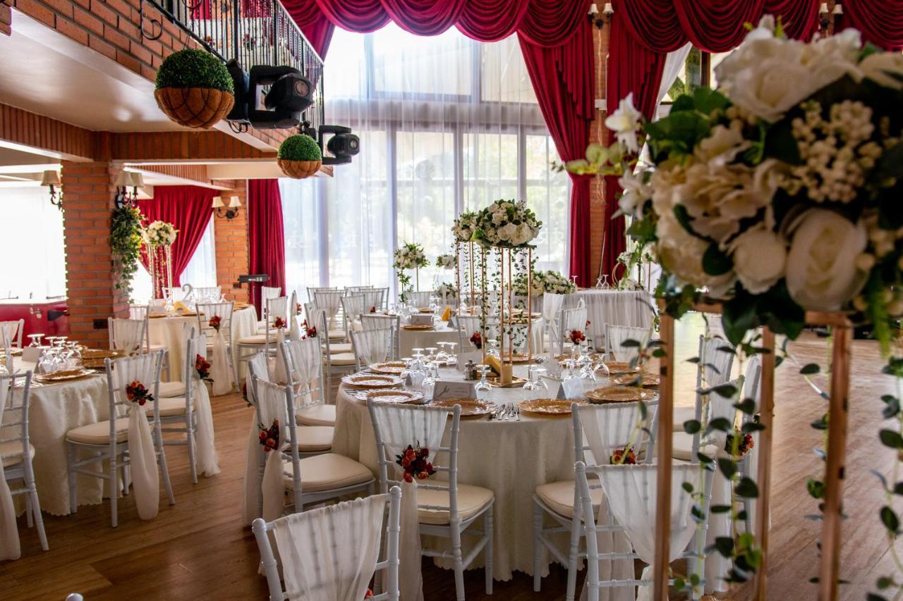 Hotel Restaurant Rustic Alexandria Bagian luar foto